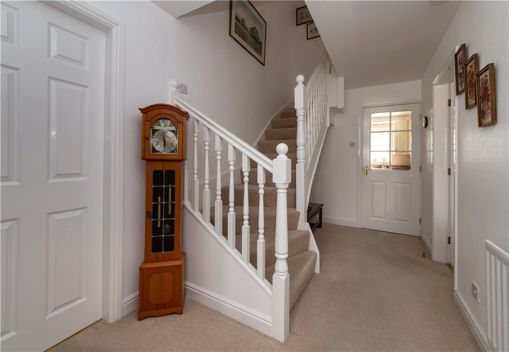 3 bedroom property for sale in Oakleigh View, West Lane, Baildon, BD17