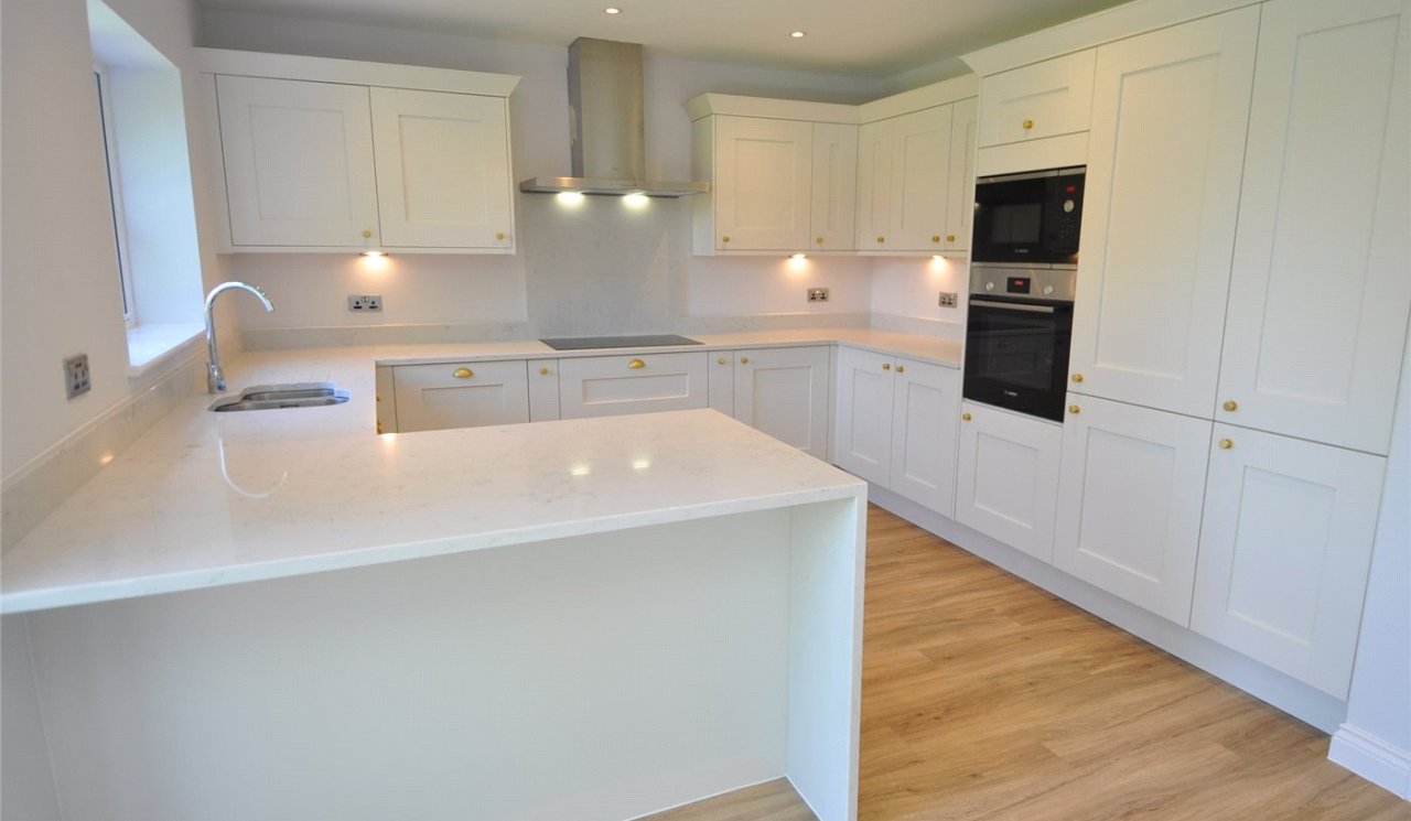 4 bedroom property for sale in Alexander Close, Irby, Wirral, CH61 £