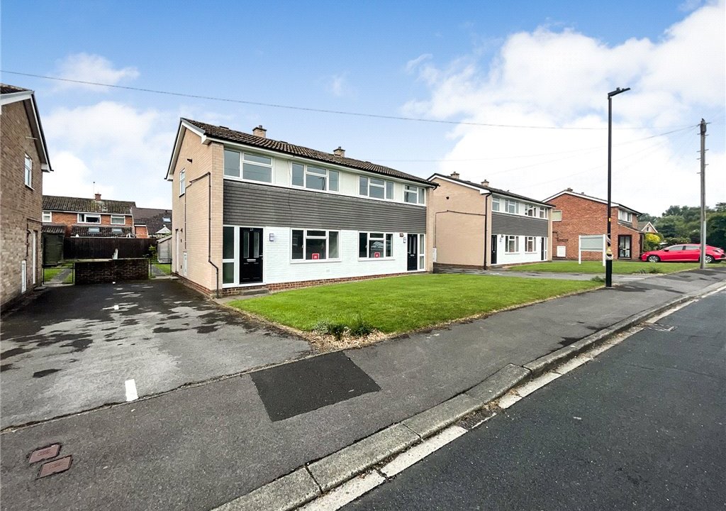 3 bedroom property for sale in Marina Way, Ripon, HG4 £215,000