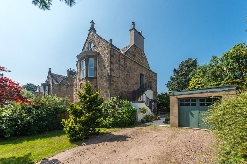 4 bedroom apartment for sale in Eskbank Terrace, Eskbank, Midlothian