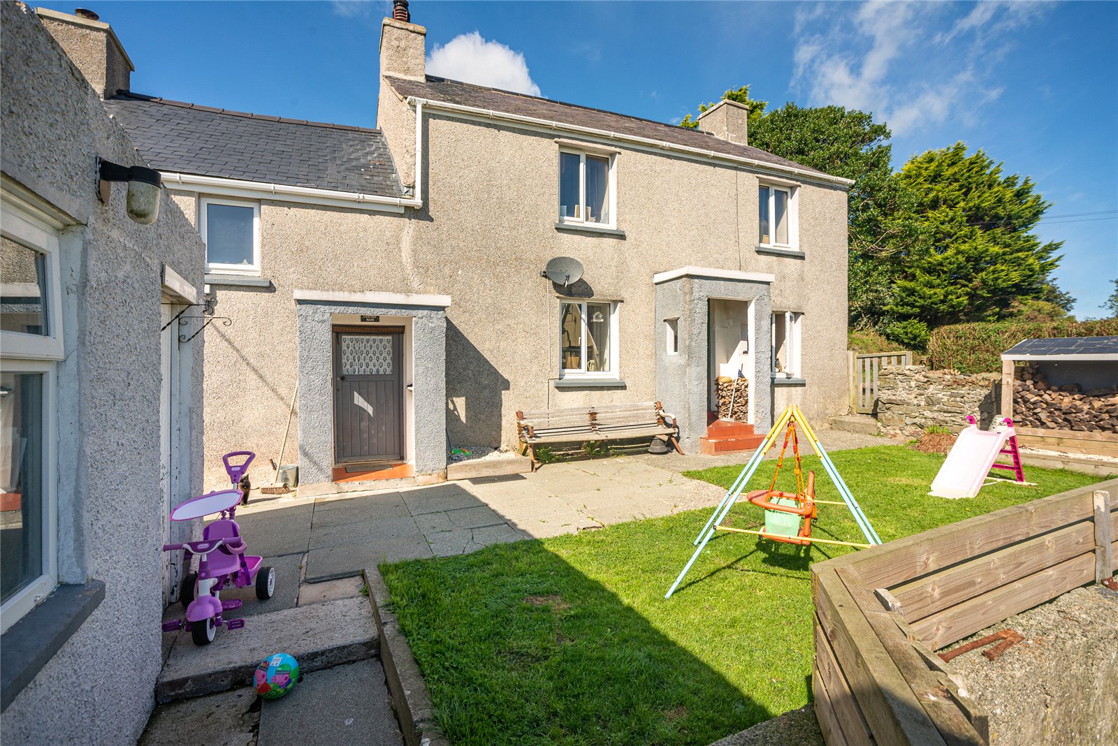 3 bedroom property for sale in Minffordd Road, Caergeiliog, Holyhead