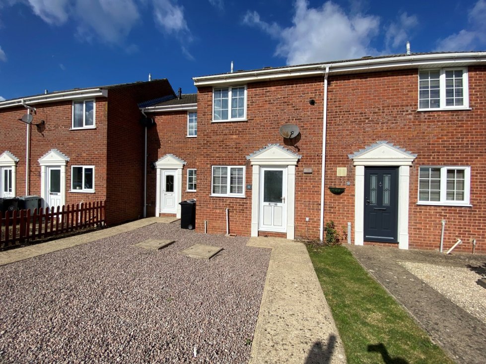 2 bedroom property to let in Thackers Way, Deeping St James