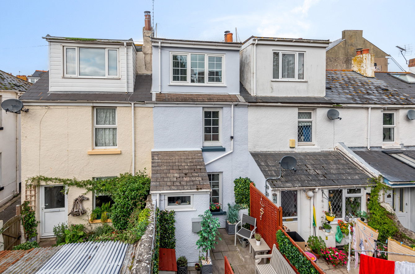 2 bedroom property for sale in Daimonds Lane, Teignmouth, Devon, TQ14