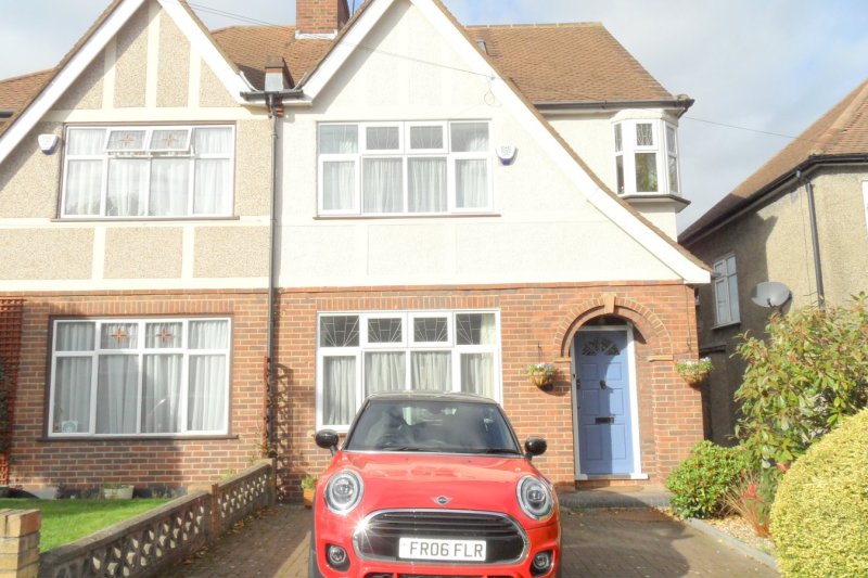 4 bedroom property for sale in Plum Lane, Shooters Hill, London, SE18