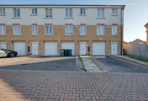 Pel Crescent, West Bromwich, Oldbury, B68