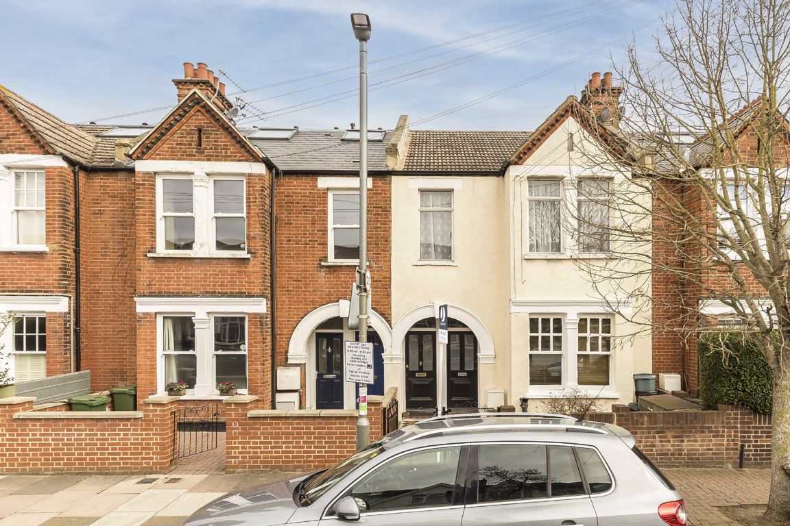Jacksons 3 bedroom property for sale in Tranmere Road, Earlsfield £