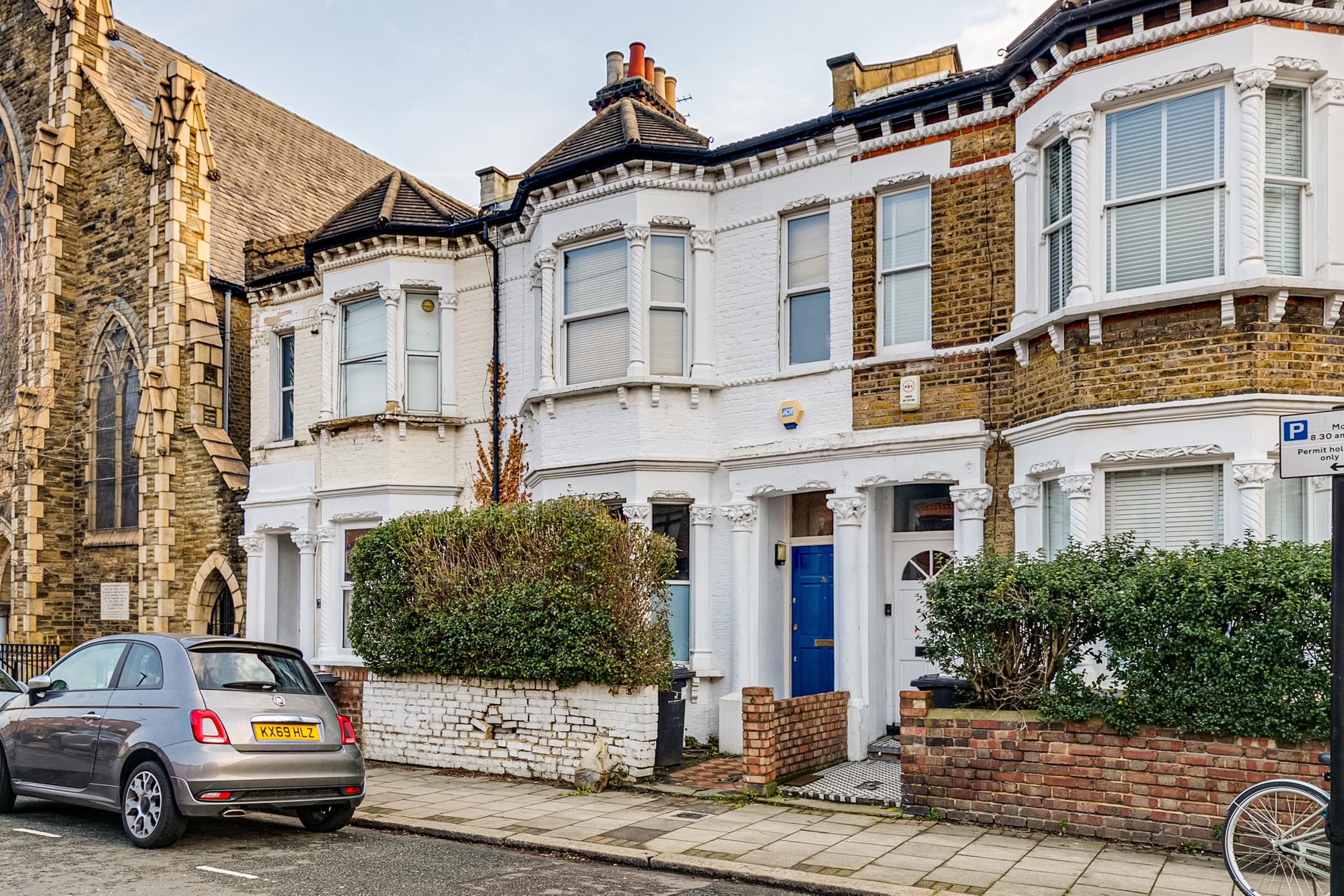 2 bedroom property for sale in Solon Road Brixton London SW2 5UY £495,000