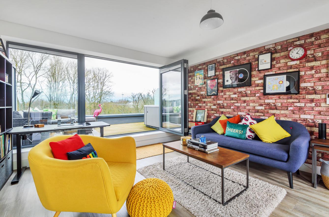 5 bedroom property for sale in Tangmere Crescent, Uxbridge £925,000