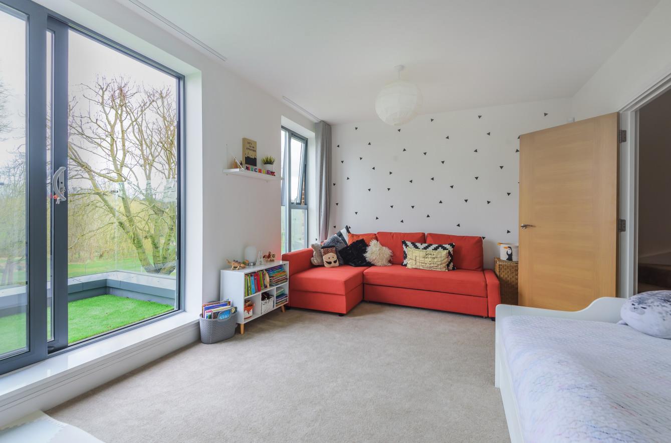 5 bedroom property for sale in Tangmere Crescent, Uxbridge £925,000