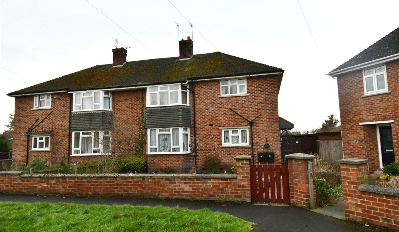 2 bedroom property for sale in Fornalls Green Lane, Meols, Wirral, CH47