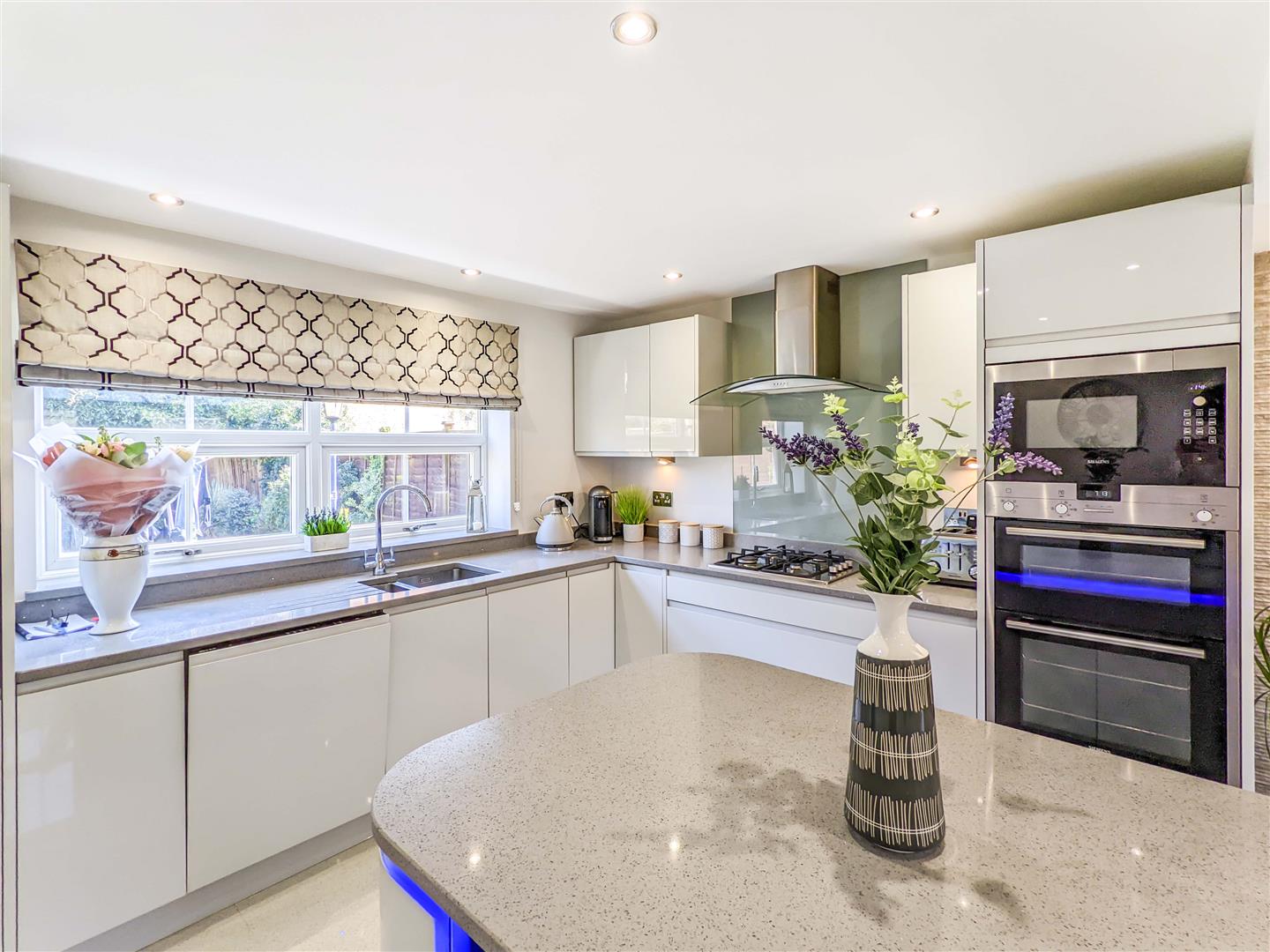 4 bedroom property for sale in Kelway, Binley, Coventry £475,000