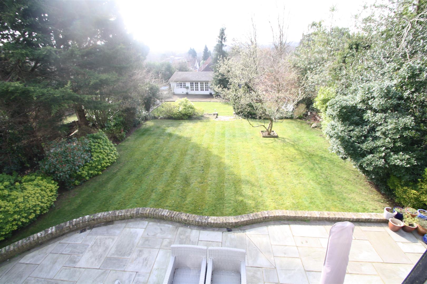 4 bedroom property for sale in Shepherds Way, Rickmansworth Offers