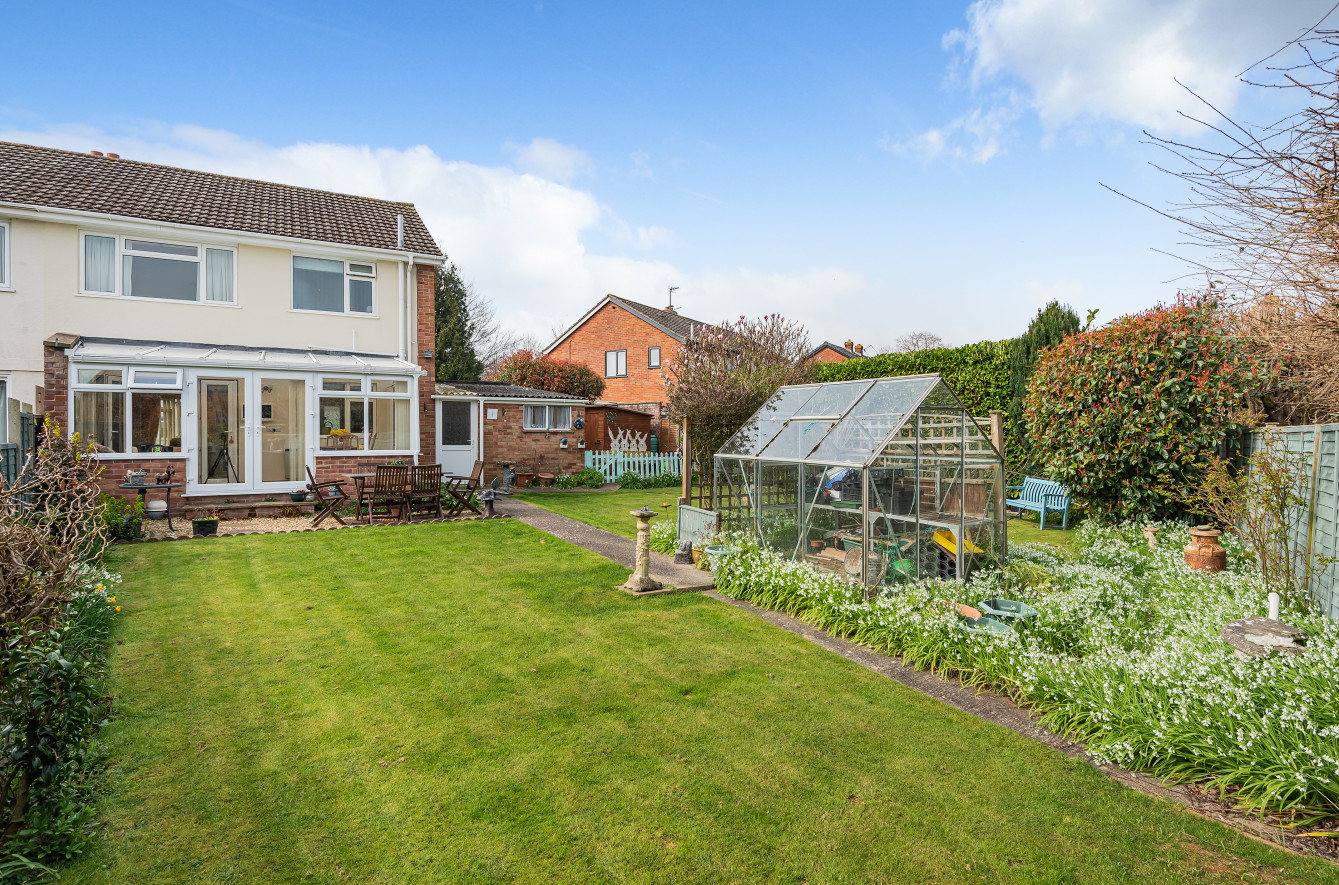 3 bedroom property for sale in Broadlands Avenue, North Petherton