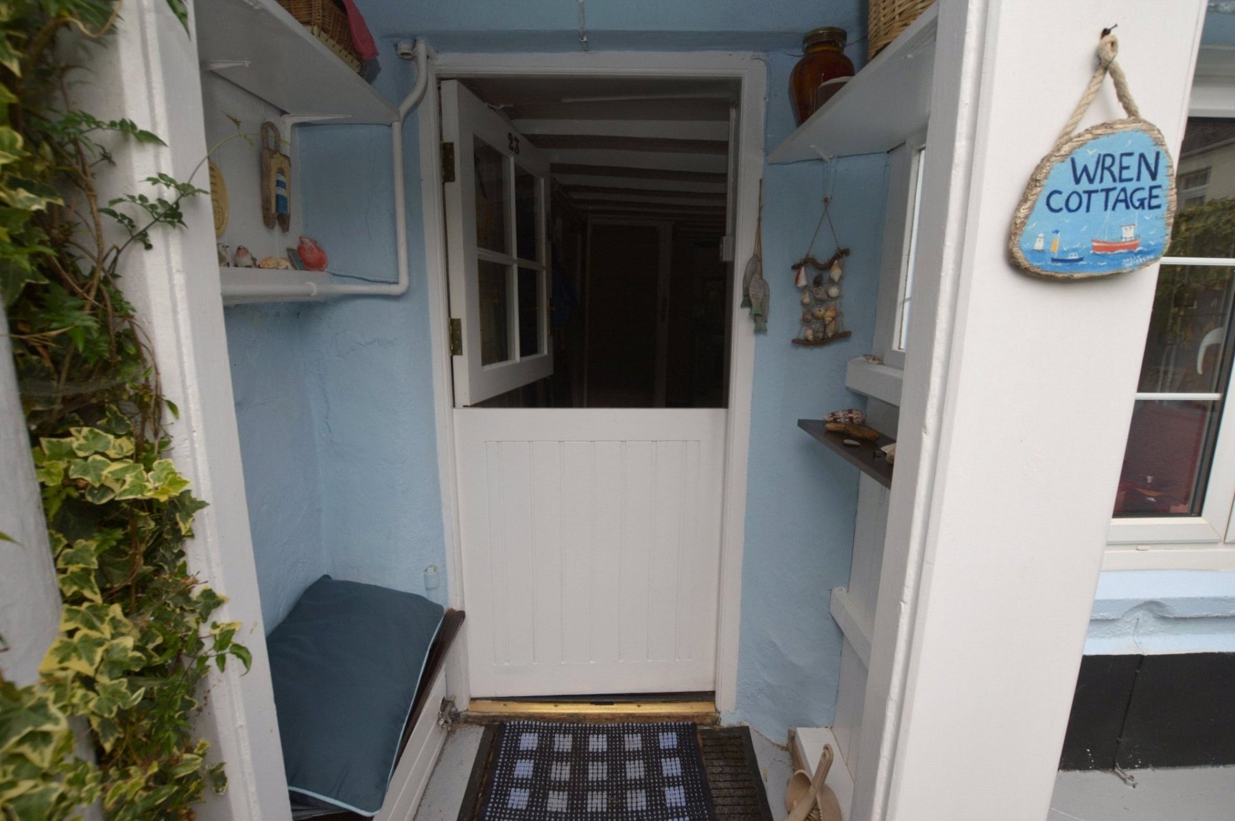 2 bedroom property for sale in Middle Street, Shaldon, Devon, TQ14 £