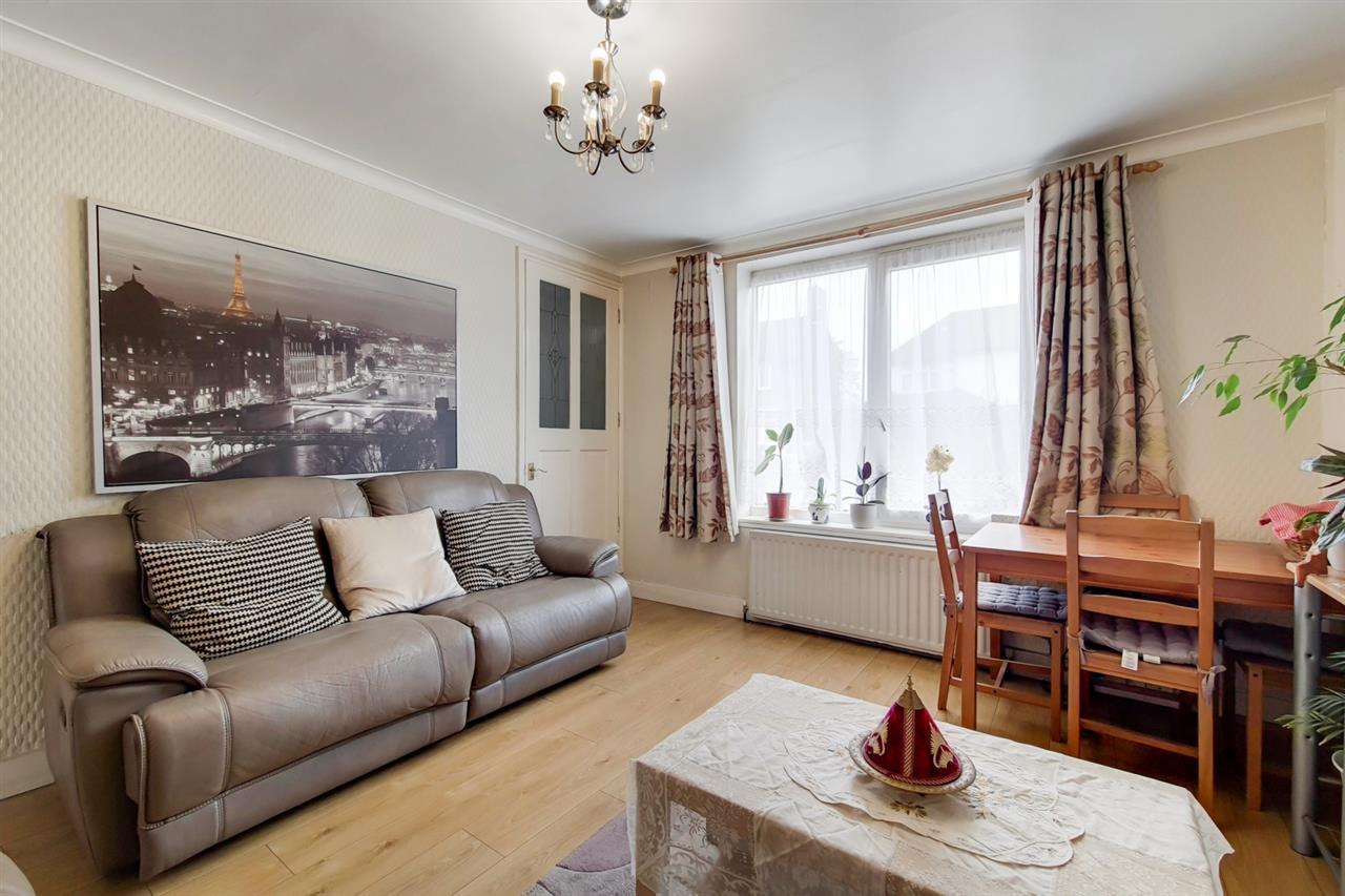 2 bedroom property for sale in Markyate Road, Dagenham, Essex £390,000