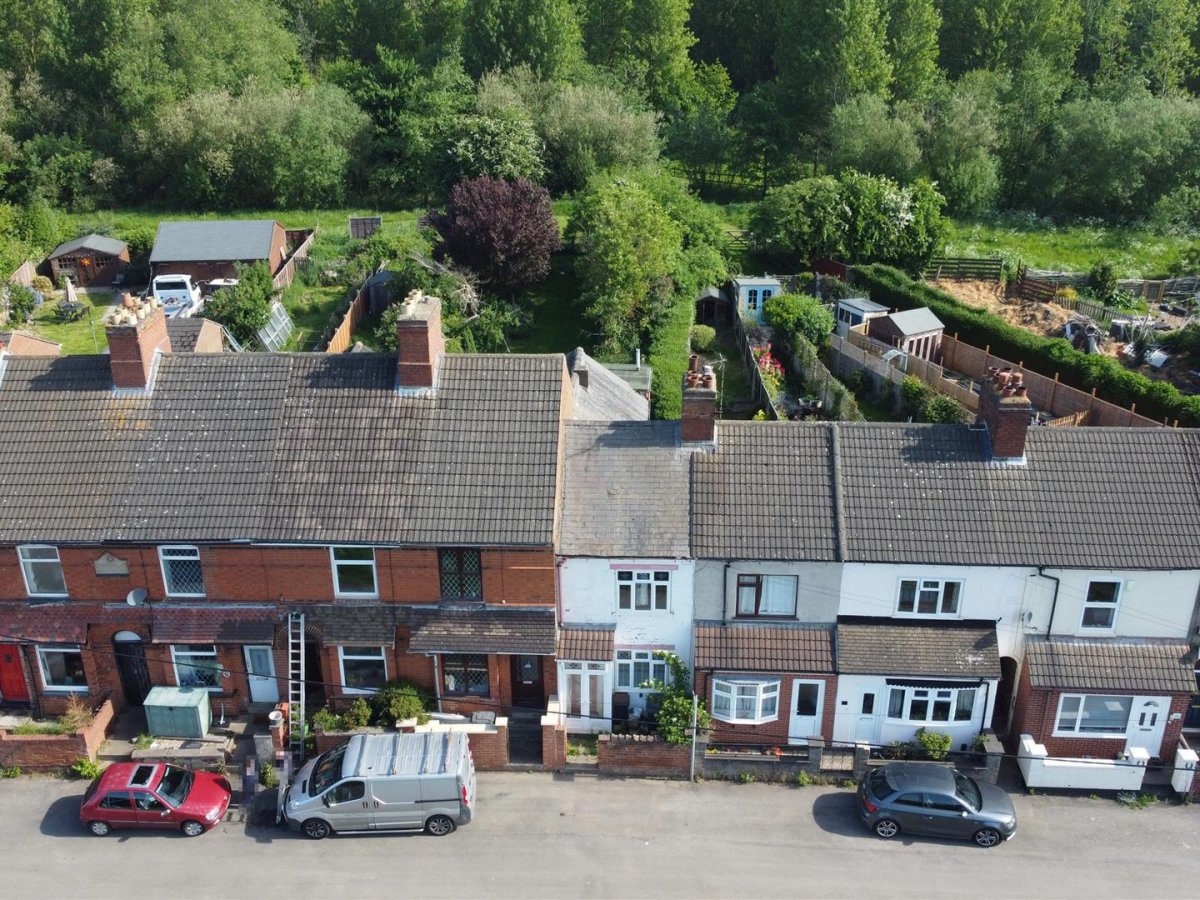 2 bedroom property for sale in Pretoria Road, Ibstock, Leicestershire