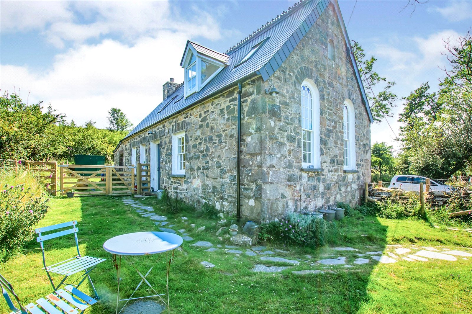 3 bedroom property for sale in Newport, Pembrokeshire, SA42 Offers