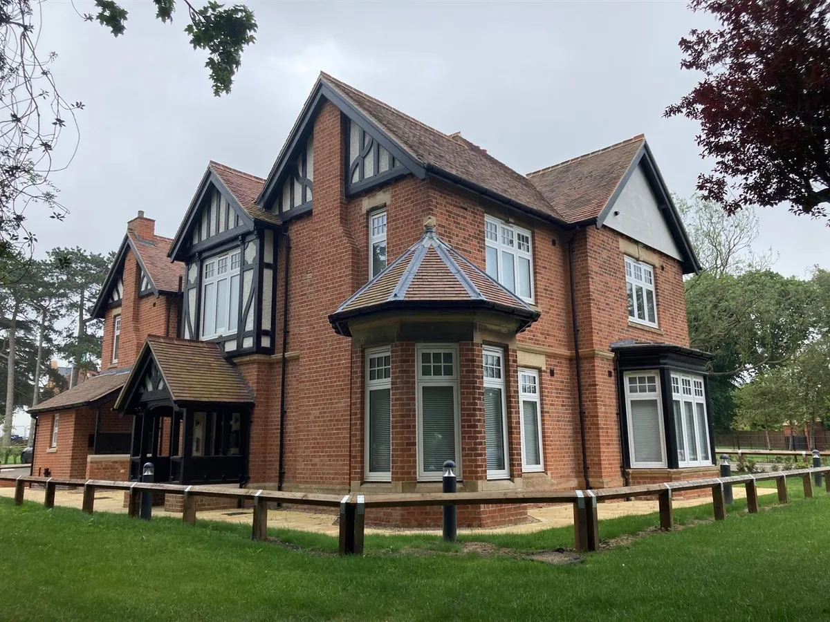KING EDWARD AVENUE, MELTON MOWBRAY