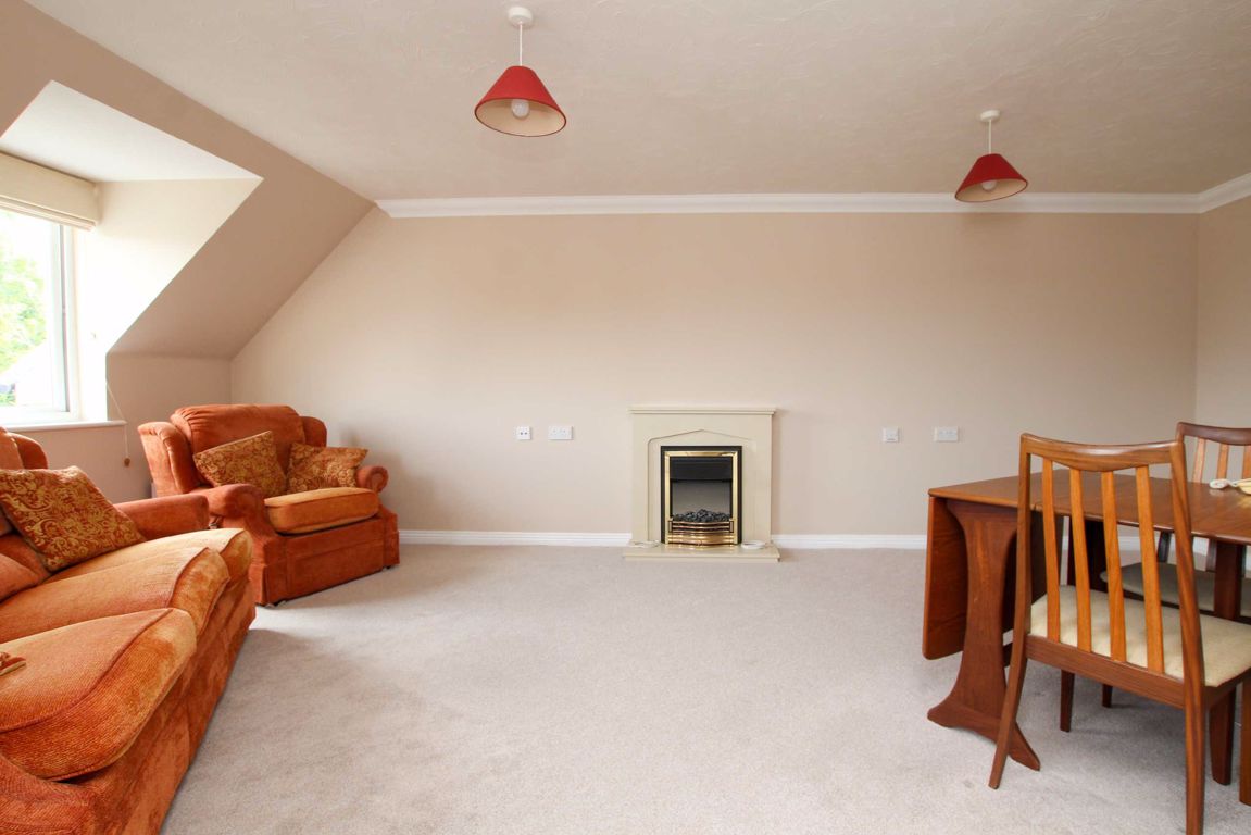 For sale 1 bedroom apartment retirement, £165,000, St Peters Lodge