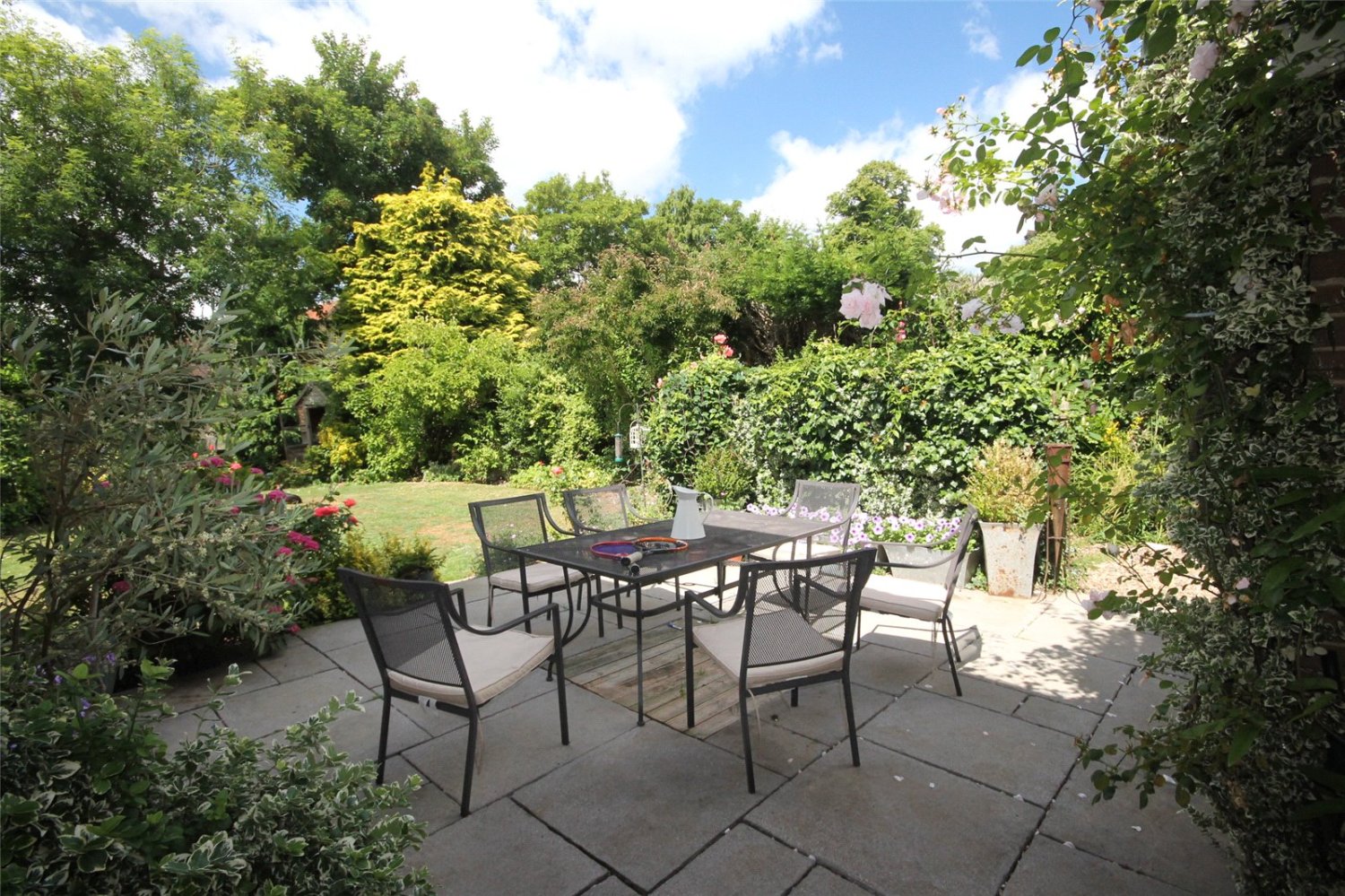 JacksonStops 4 bedroom property for sale in Vicarage Road