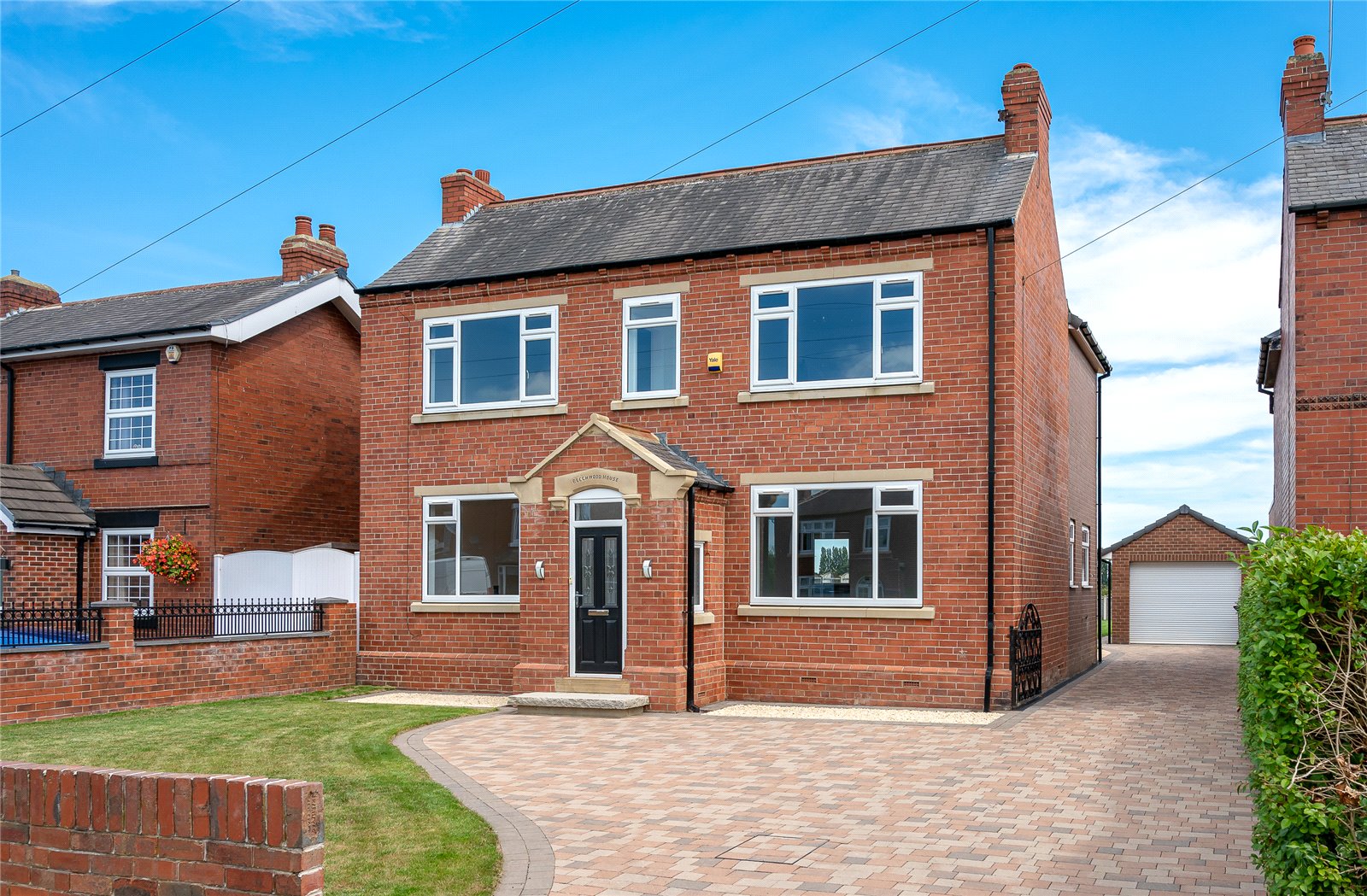 4 bedroom property for sale in Pinfold Lane, Methley, LS26 Guide
