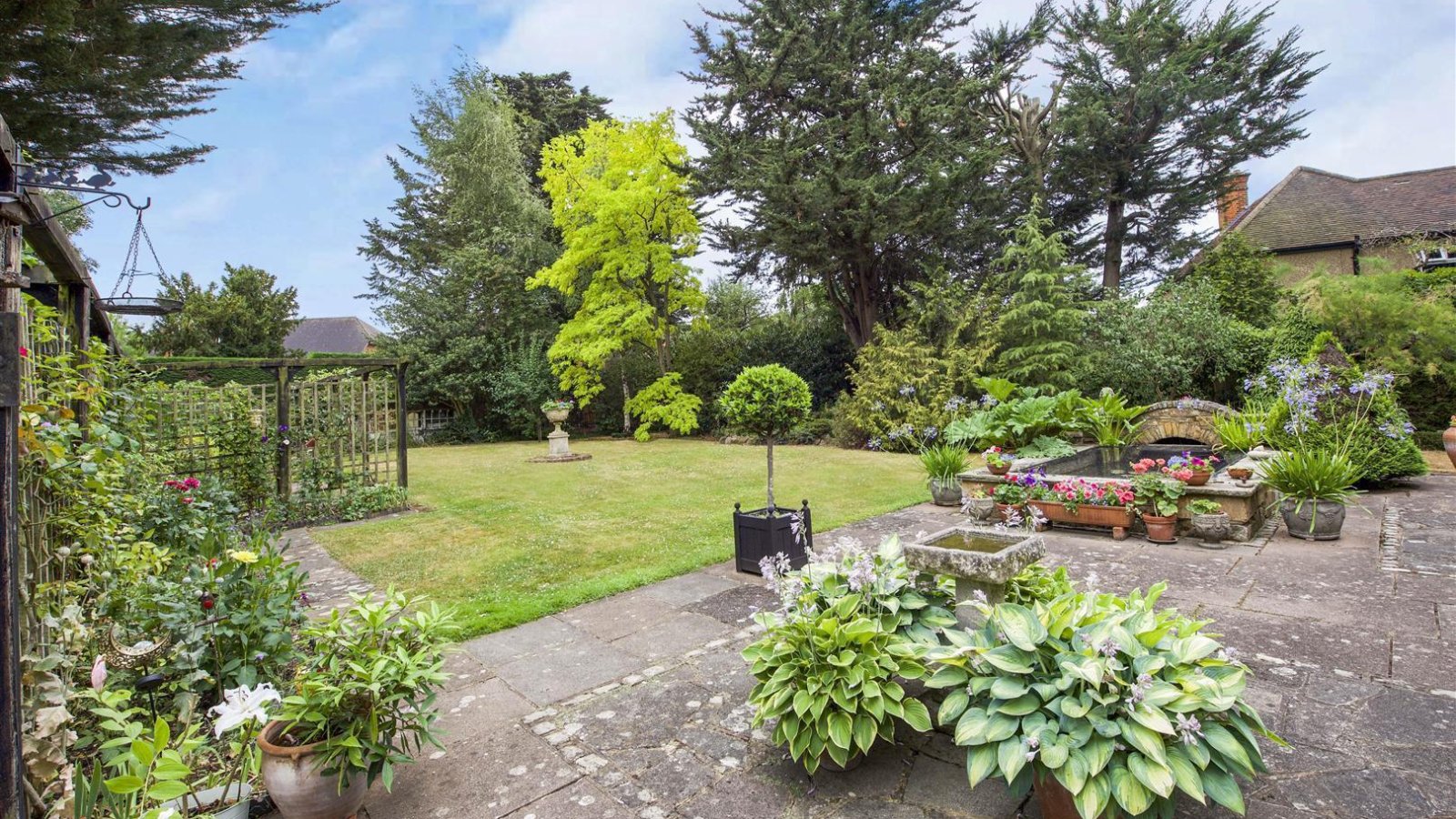 4 bedroom property for sale in Blossom Way, North Hillingdon £1,400,000