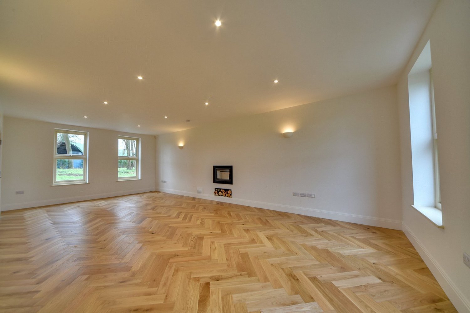 JacksonStops 5 bedroom property for sale in Gentle Rise, Lakenheath