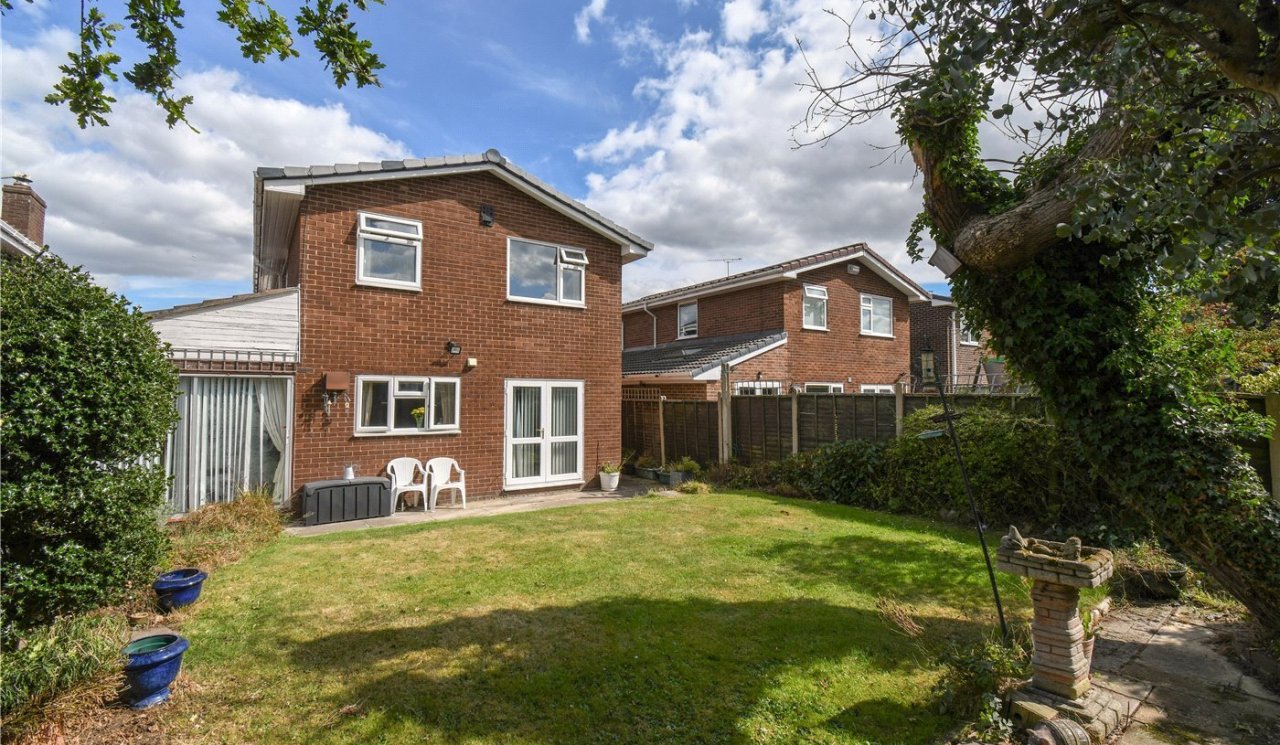 4 bedroom property for sale in Elton Drive, Spital, Wirral, CH63 £375,000