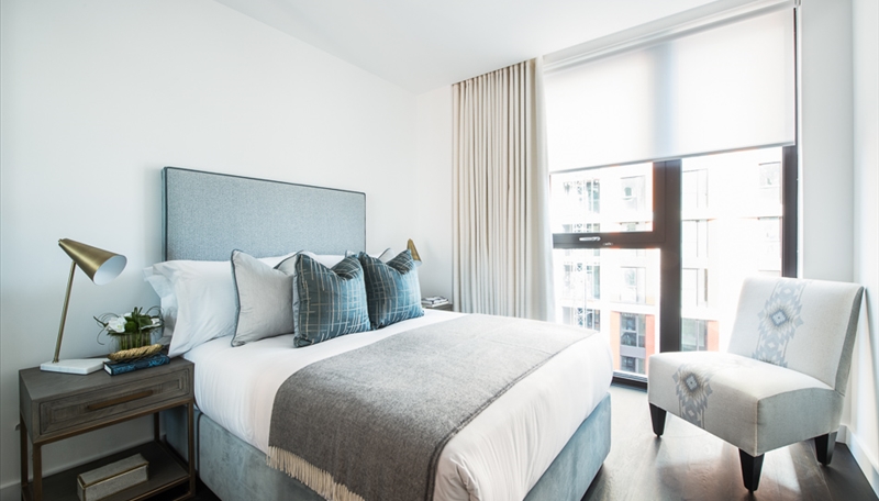 THREE BEDROOM APARTMENT  TO LET  CHARLES CLOWES WALK  NINE ELMS  SW11 Image 11