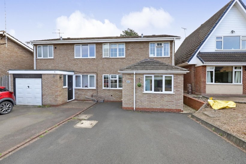 Merton Close, KIDDERMINSTER 4 bedroom semidetached house Shipways