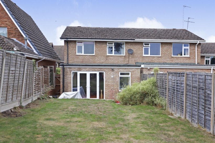 Merton Close, KIDDERMINSTER 4 bedroom semidetached house Shipways