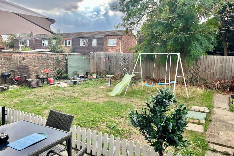 Downing Close, Mildenhall, Bury St. Edmunds 3 bedroom end of terrace