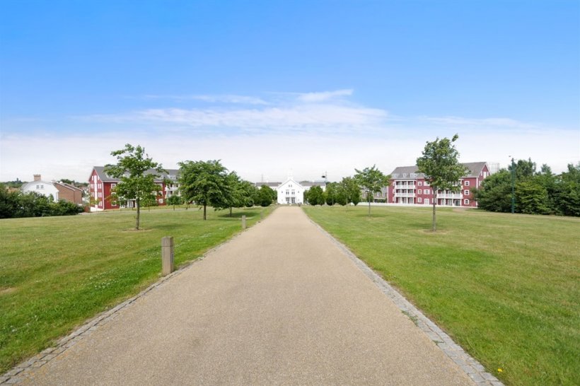 Green Lane, The Hamptons, Worcester Park 2 bedroom