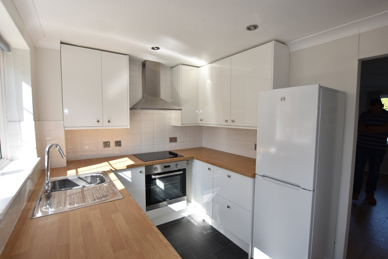 2 bedroom property for sale in Crofton Close, Bracknell, RG12 £329,950