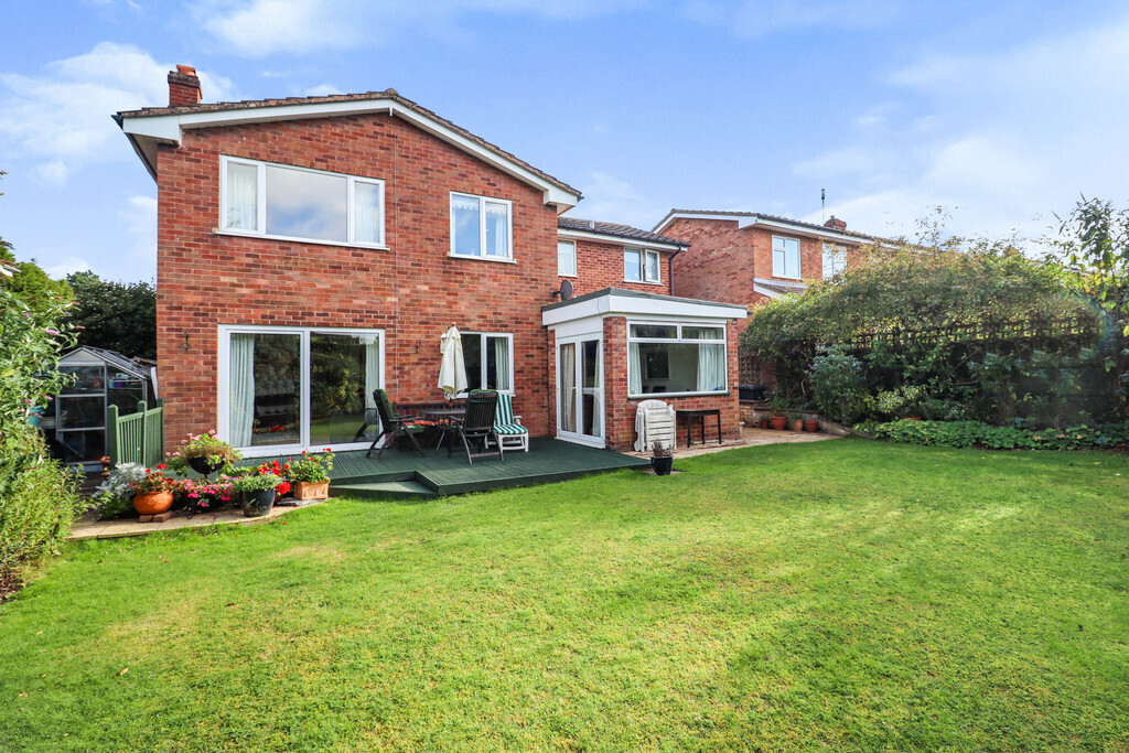 4 bedroom property in Bawnmore Road, Bilton, Rugby Guide price £525,000
