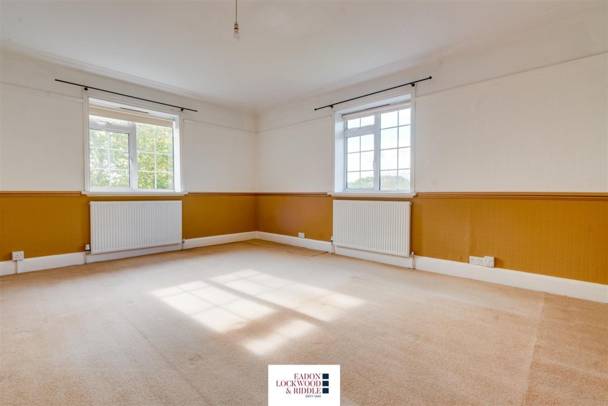 5 bedroom property for sale in Whitehill Lane, Brinsworth, Rotherham