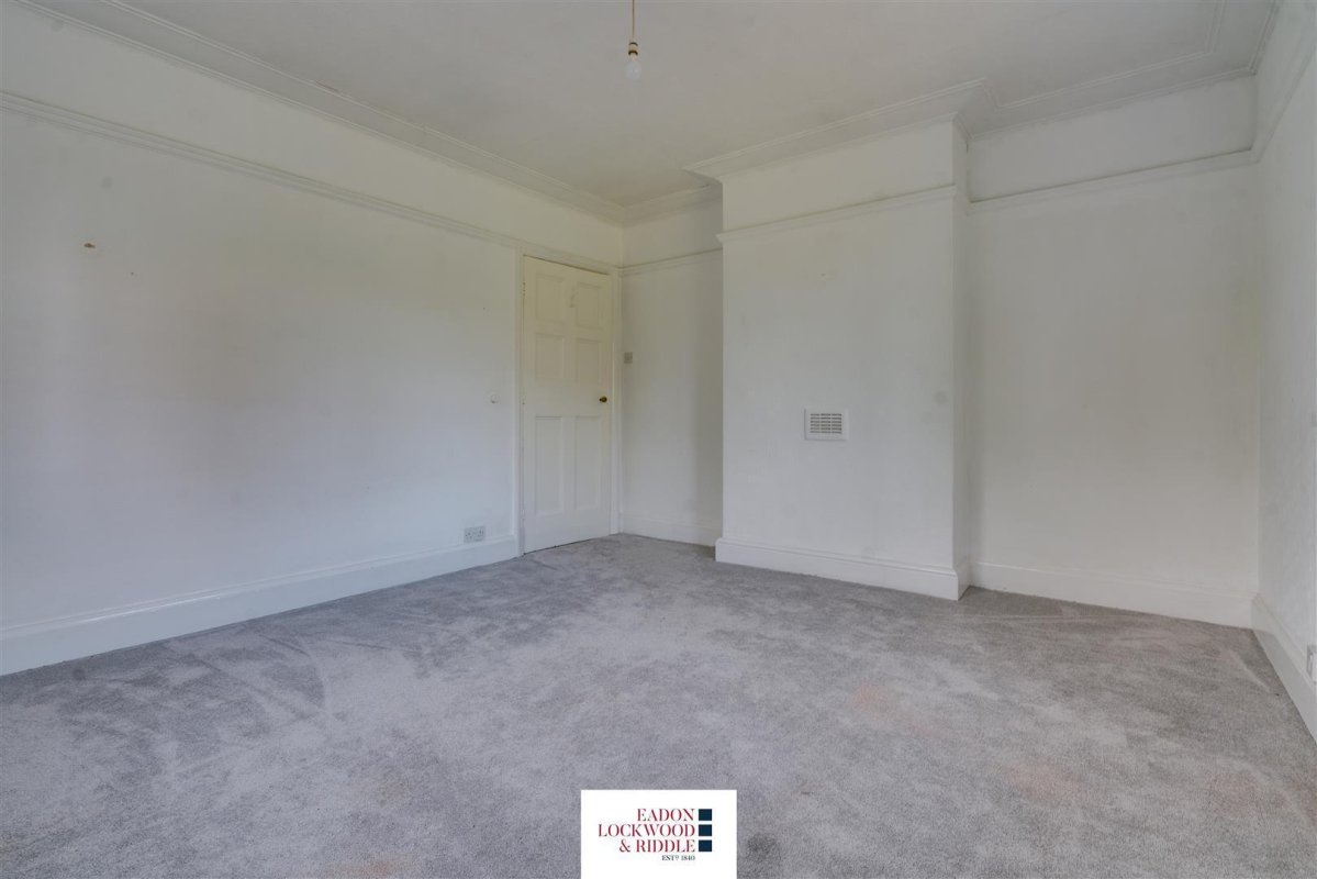 5 bedroom property for sale in Whitehill Lane, Brinsworth, Rotherham