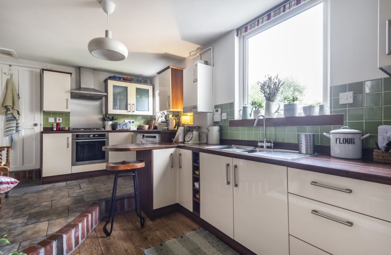 3 bedroom property for sale in Callington Road, Saltash, Cornwall, PL12