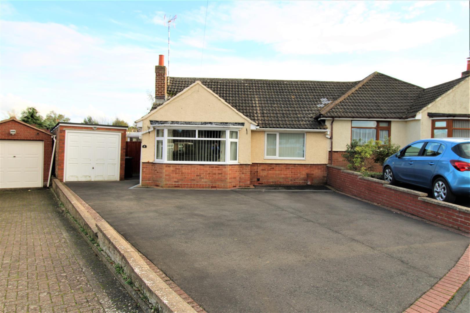 2 bedroom property for sale in Tennyson Avenue, Rugby Guide price £