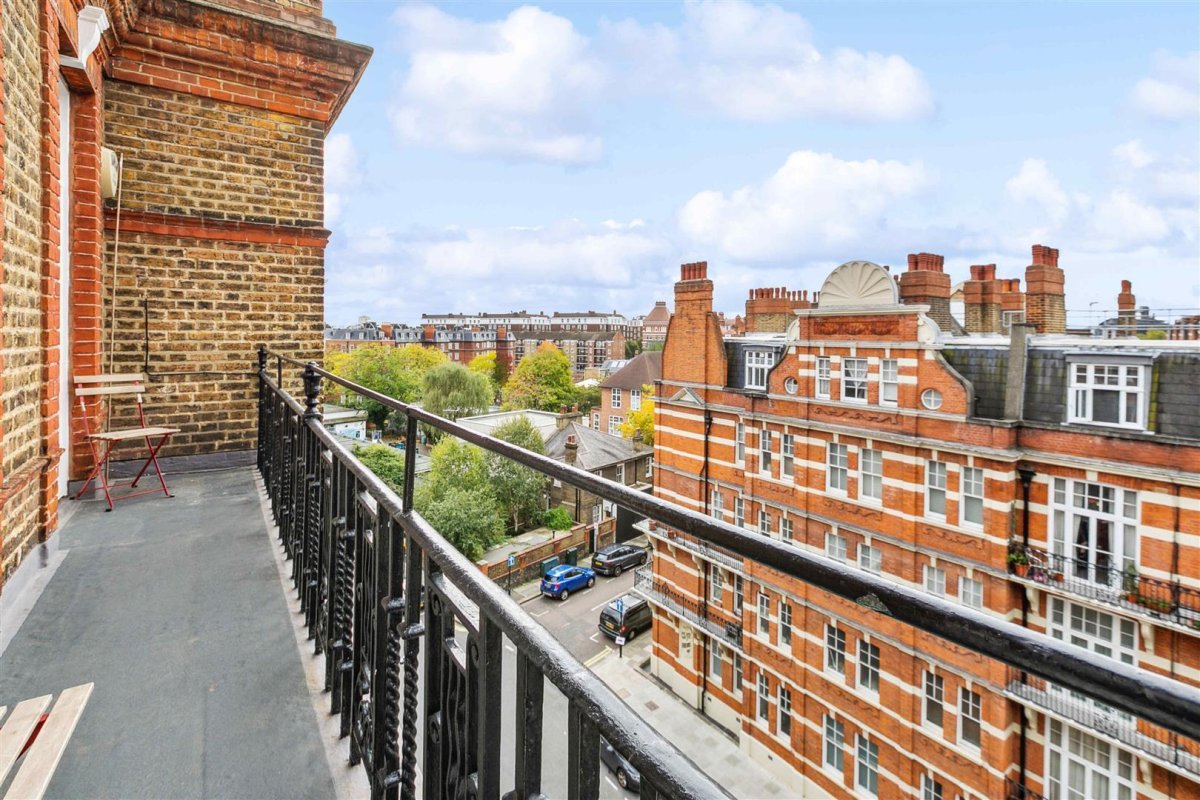 2 bedroom property for sale in Avonmore Mansions, Avonmore Road, London
