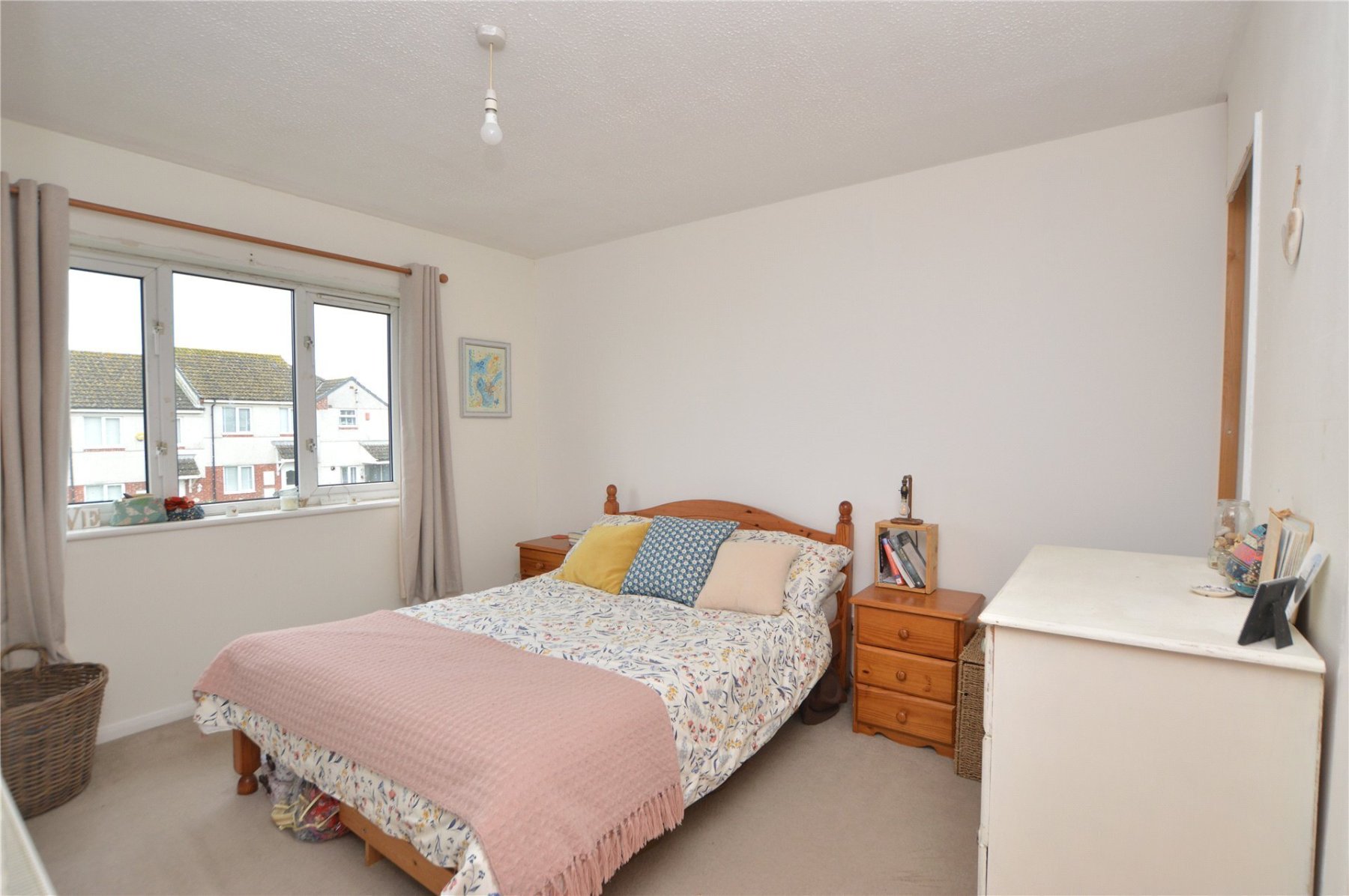 3 bedroom property for sale in Cayley Way, Plymouth, Devon, PL5 Guide