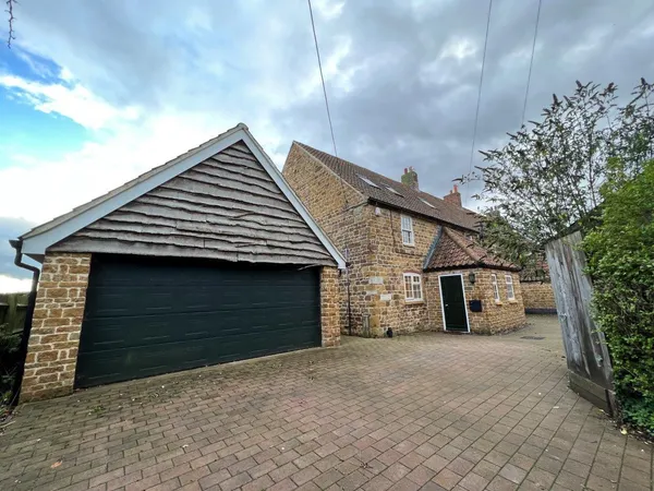 MAIN STREET, WARTNABY, MELTON MOWBRAY
