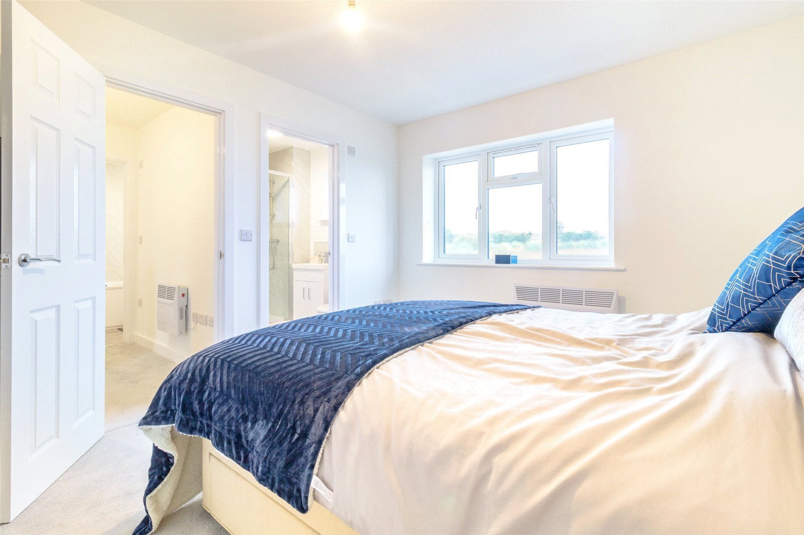 3 bedroom property for sale in Crescent Place, Rainham, Kent, ME8 Guide price £350,000