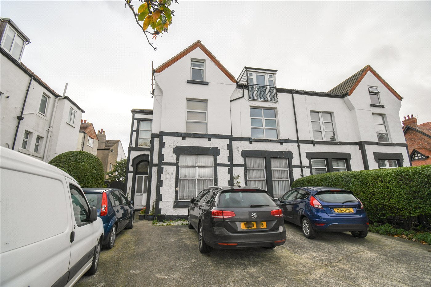2 bedroom property for sale in Banks Road, West Kirby, Wirral, CH48 £195,000