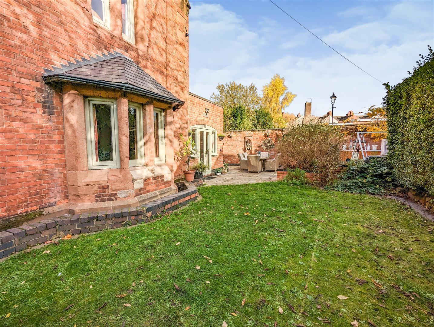 4 bedroom property for sale in Doe Bank Lane, Spon End, Coventry Offers in excess of £560,000