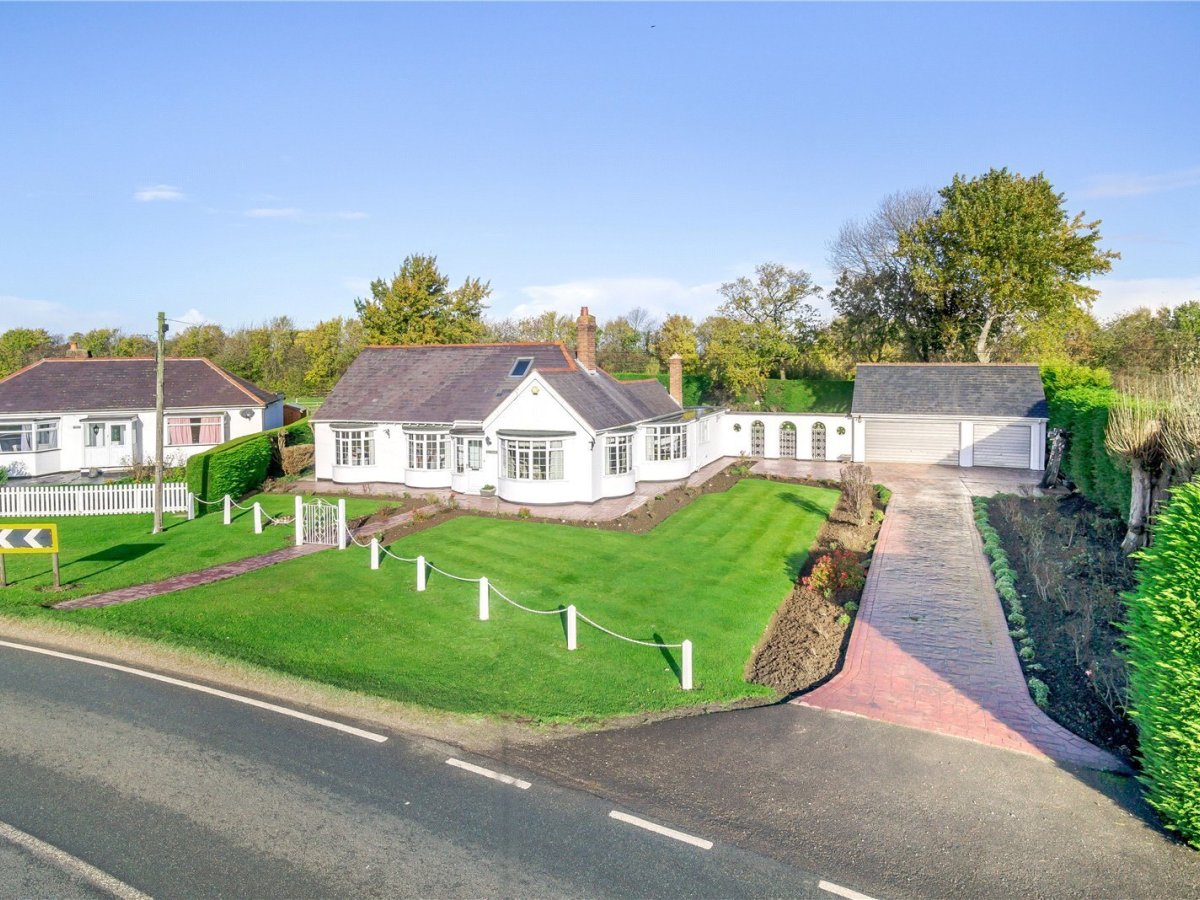 JacksonStops Properties for sale in Dodleston, Cheshire