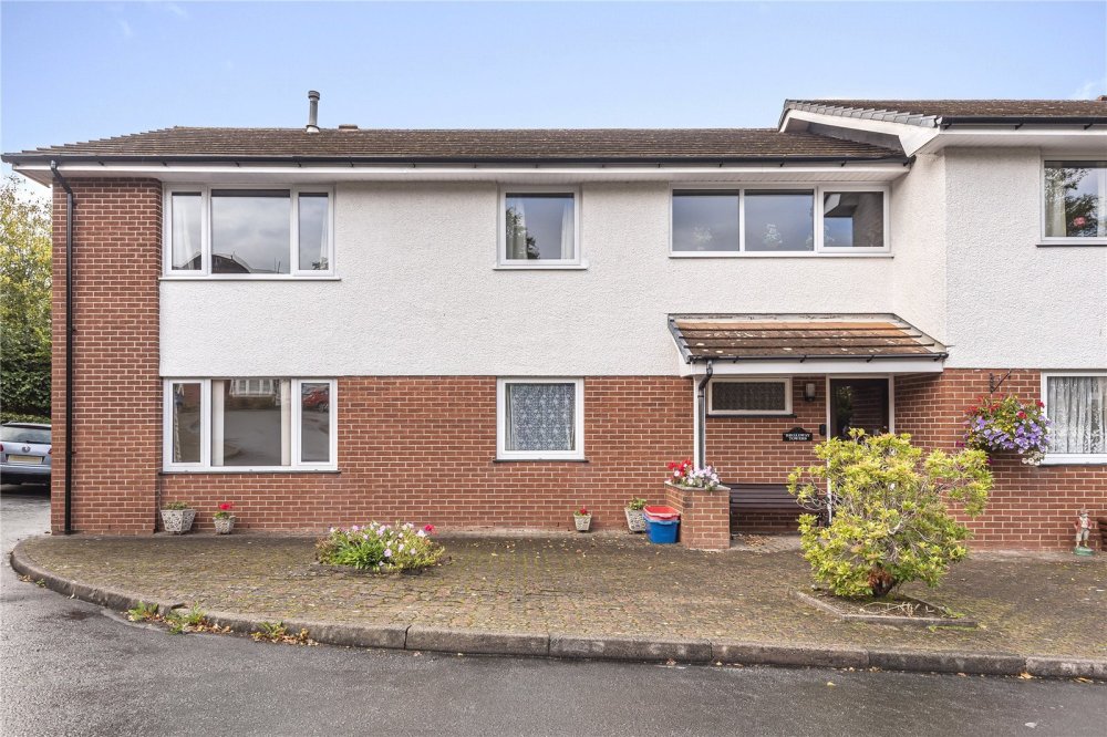 2 bedroom property to let in Broadway, Llandrindod Wells, Powys, LD1