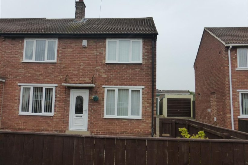 Braemar Road, BILLINGHAM 3 bedroom end of terrace house Manners