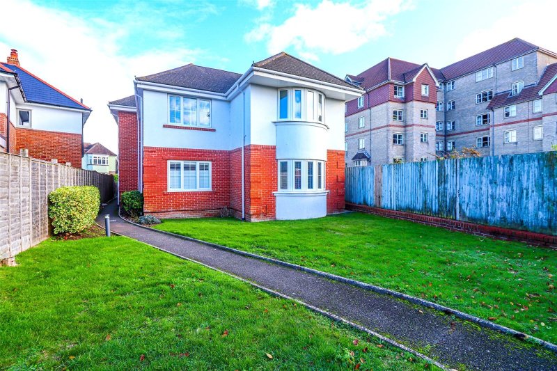 Houses For Sale Stamford Road Southbourne at Raymond Johnson blog