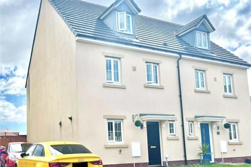 4 bedroom property for sale in Heol Waunhir, Carway, Kidwelly